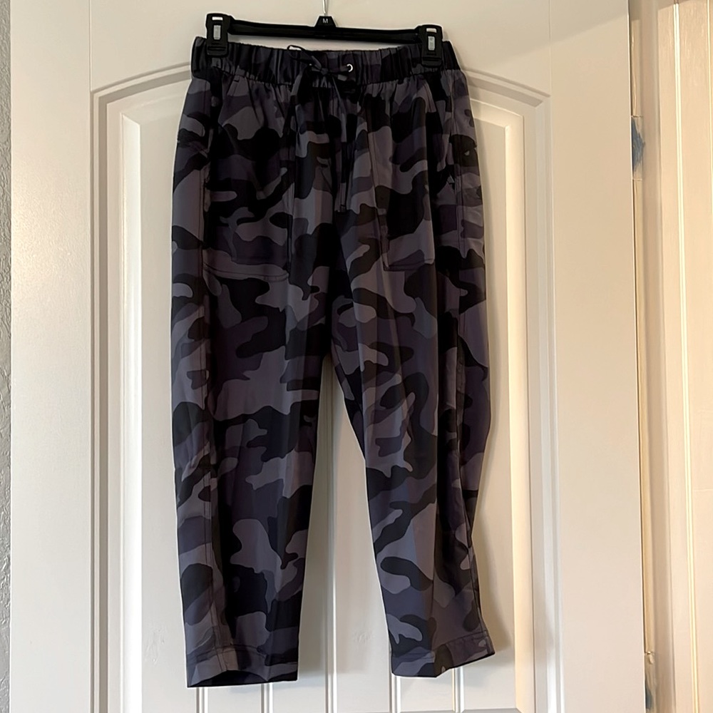 Old Navy, crop pants, never worn, slick material